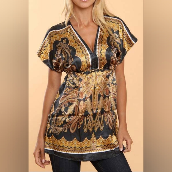 She's Cool - V-Neck Paisley Print Short Dolman Sleeve Blouse -  Black - Picture 6 of 6